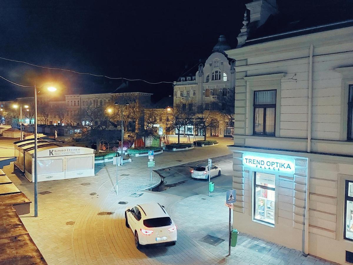 Square 16 Apartman - Absolutely Central Location With Self Check In Szombathely Exterior foto