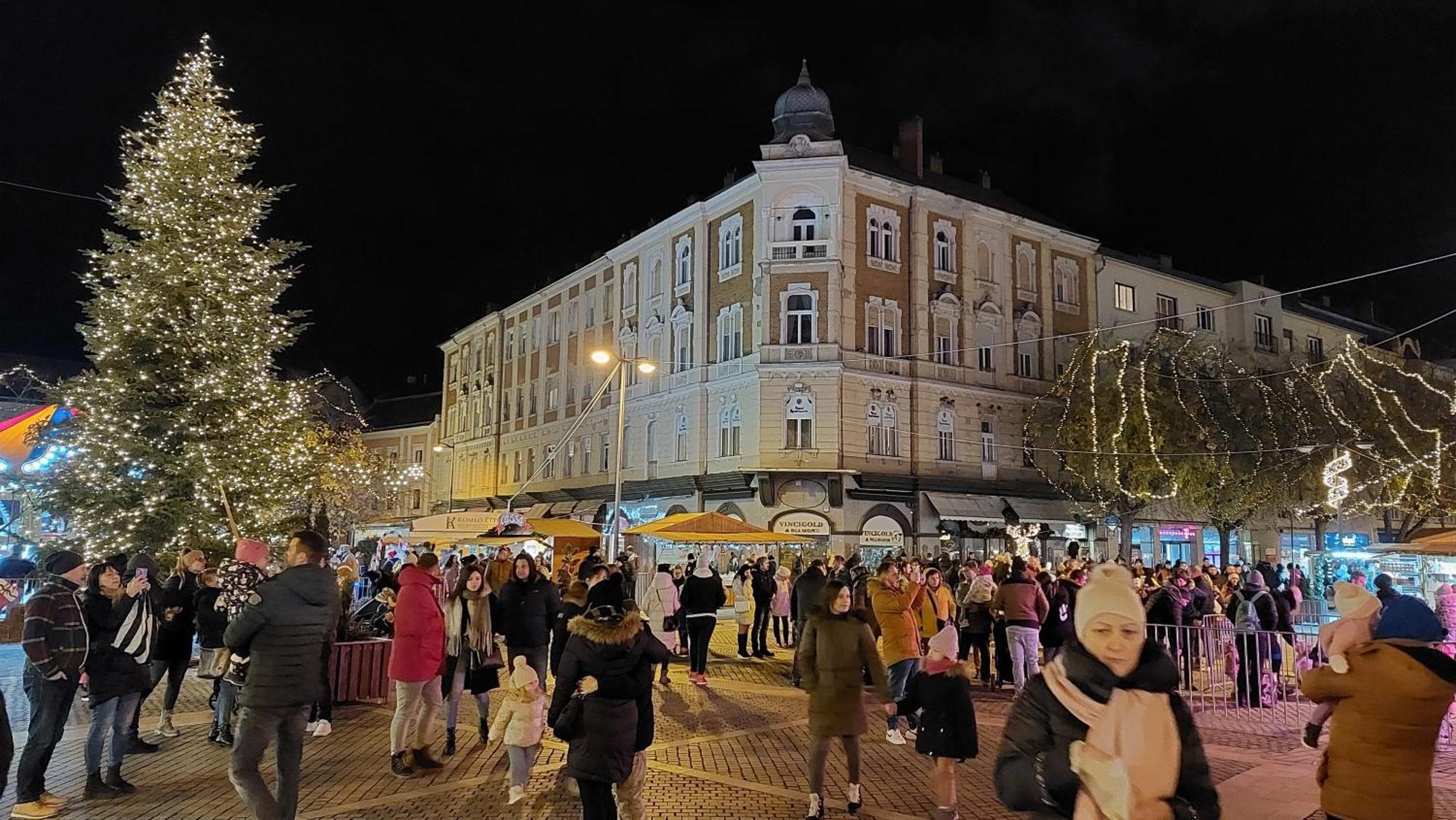 Square 16 Apartman - Absolutely Central Location With Self Check In Szombathely Exterior foto